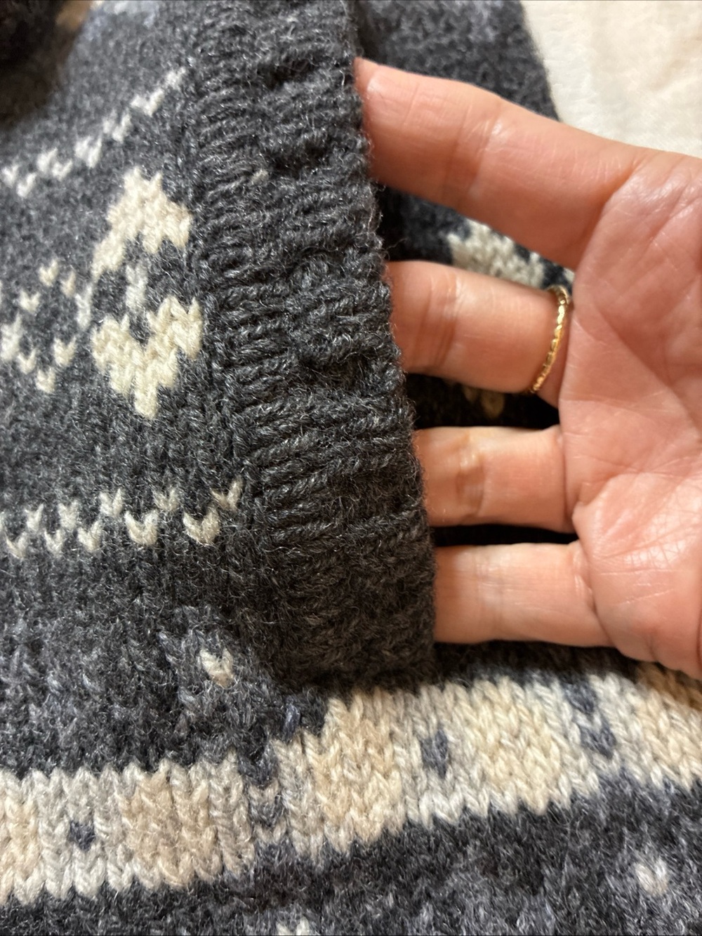 L.L. Bean 100% Lamb's Wool Cardigan Fair Isle Gray Long Women’s Large 0675 - Picture 4 of 8